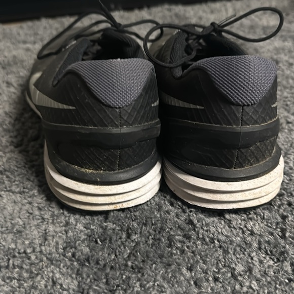 Nike Men’s size 11 golf shoes - Picture 3 of 5